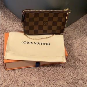 Louis Vuitton Damier Ebene Mini Pochette